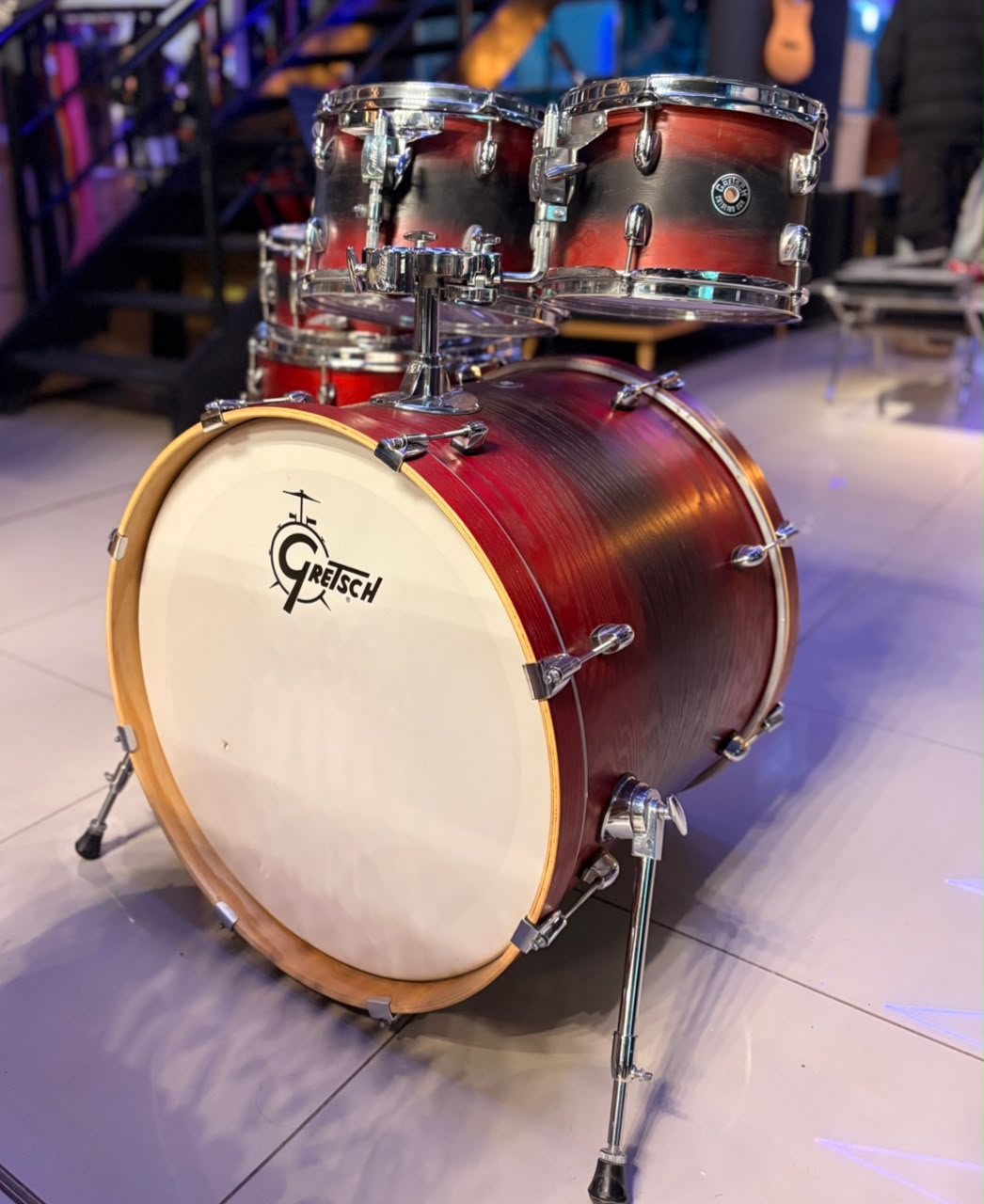 WhatsApp Image 2026-07-23 at 8.32.07 PM GRETSCH CATALINA ASH RED OUTLED - Imagen 1
